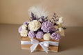 Bouquet de bougies dans sa Cagette en Bois - Fondants en forme de fleurs