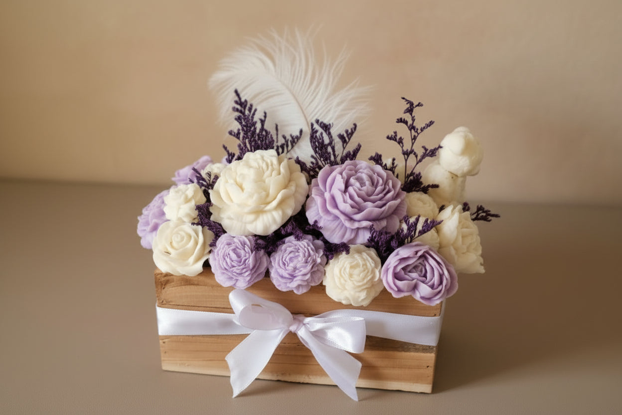 Bouquet de bougies dans sa Cagette en Bois - Fondants en forme de fleurs